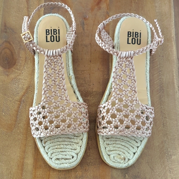 🆕🌿SUNDANCE WOVEN SANDALS🌿 - Picture 3 of 8